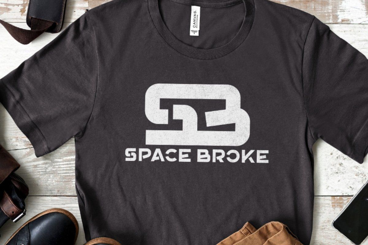 Space Broke - Modern Futuristic Font — image 3