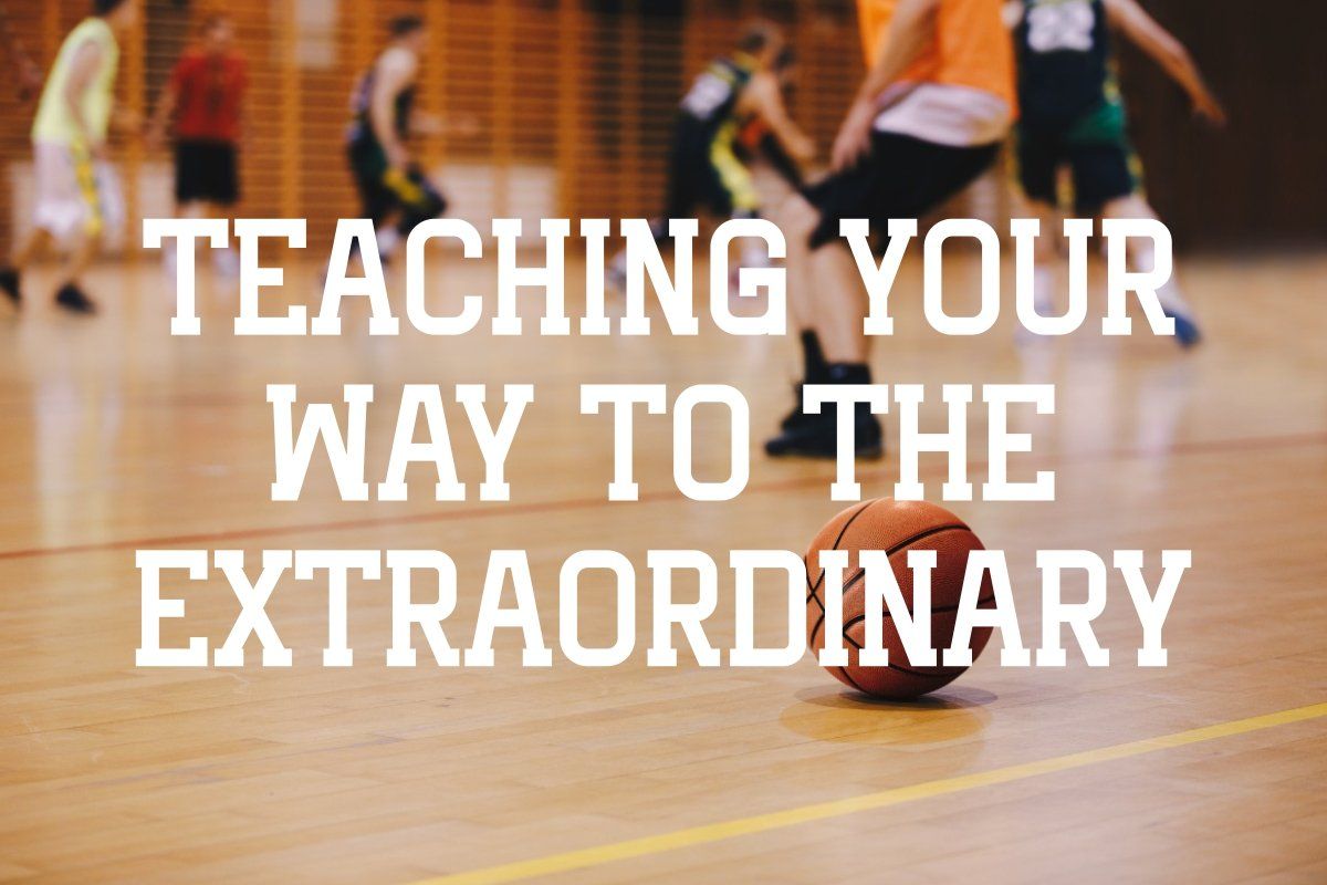 Teacher Varsity - Vintage Slab Serif Font — image 2