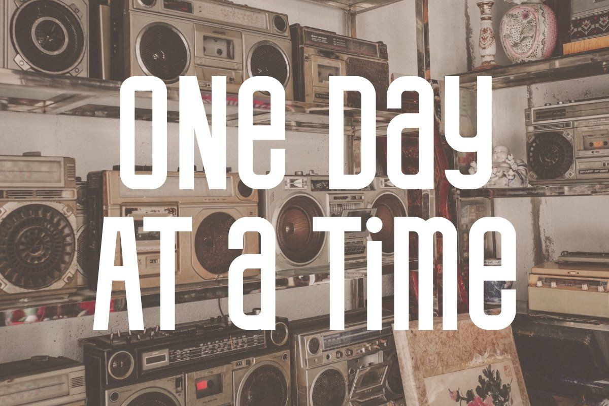 Mother Vintage - Vintage Display Font — image 5