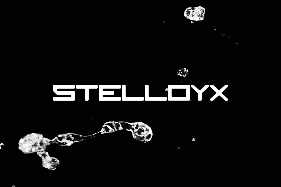 Stelloyx - Futuristic Display Font