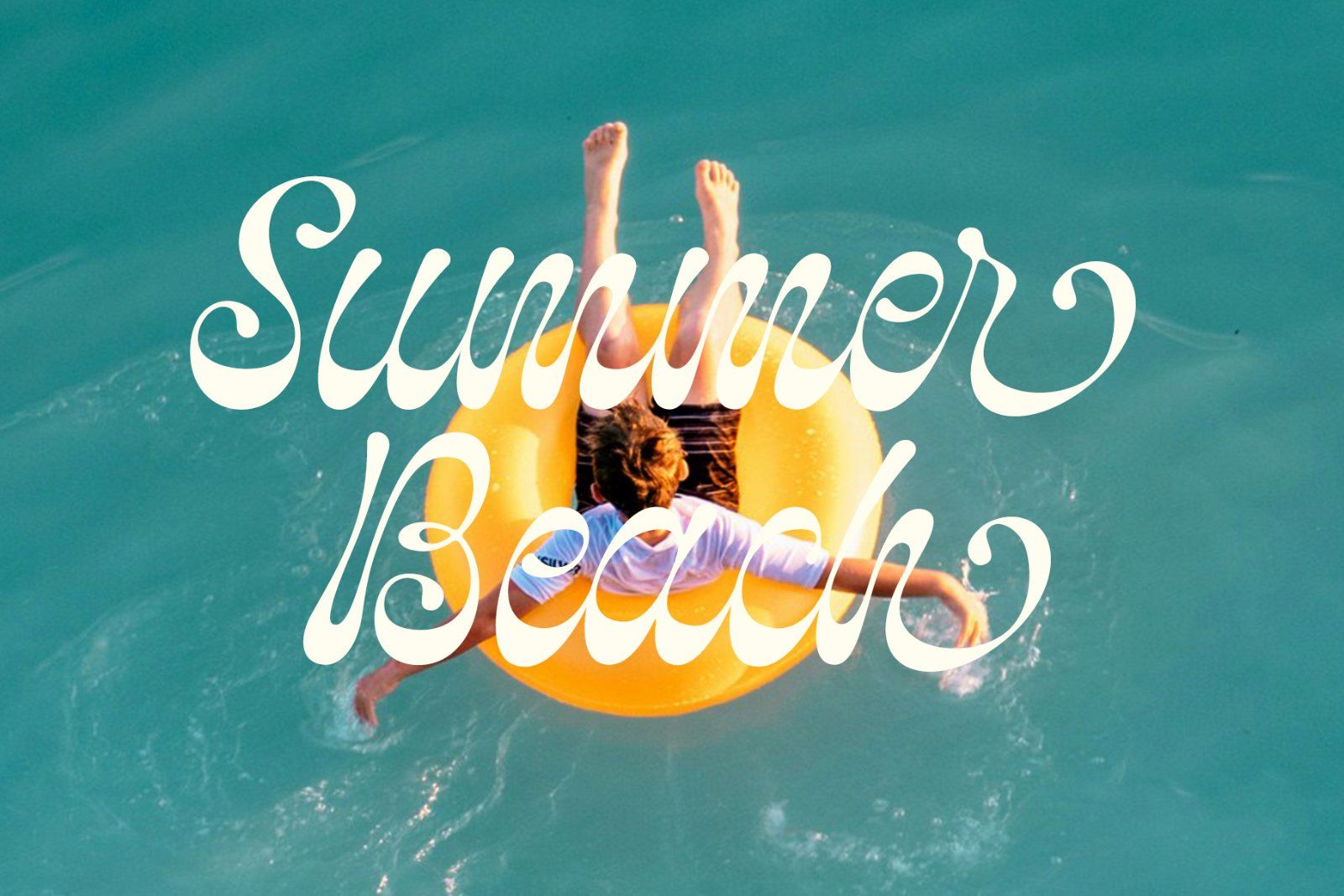 Monaris | Modern Script Typeface