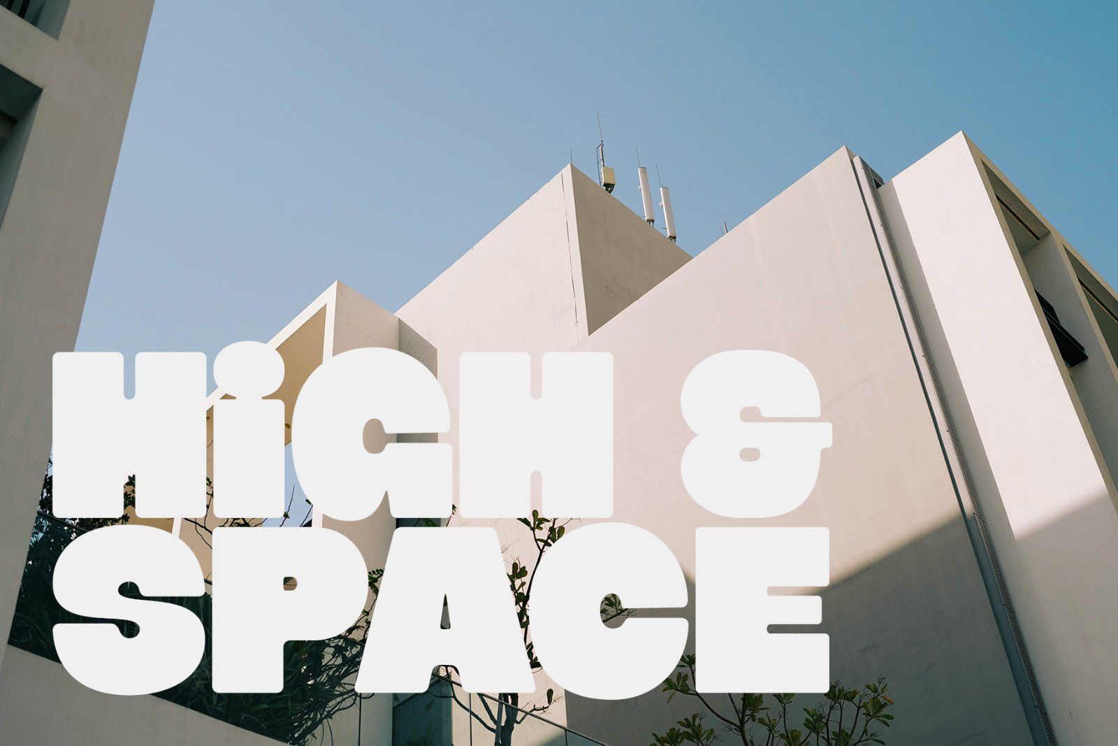 Sugra | Bold Display Sans Serif Font