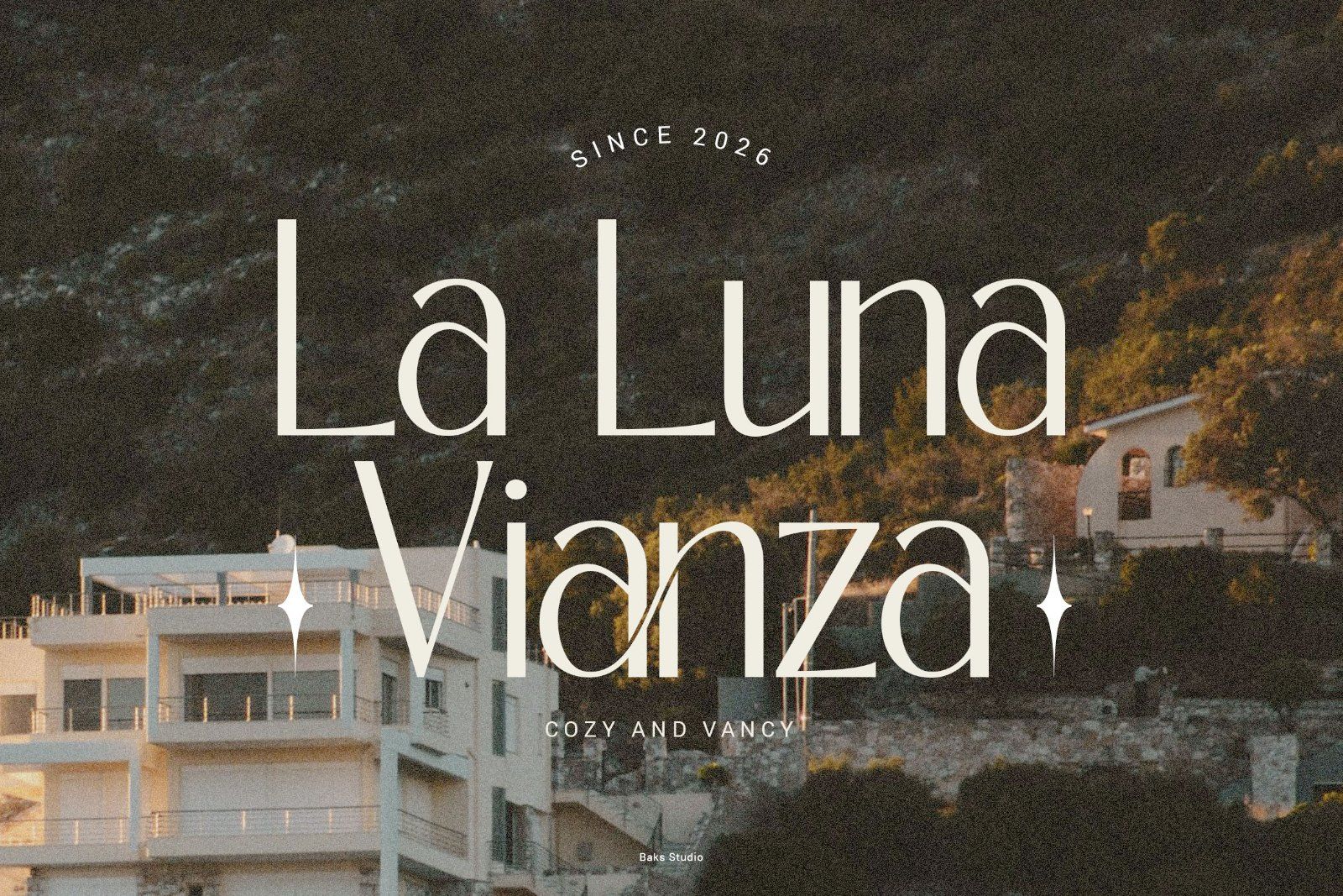 Vorue | Elegant & Classy Retro Sans