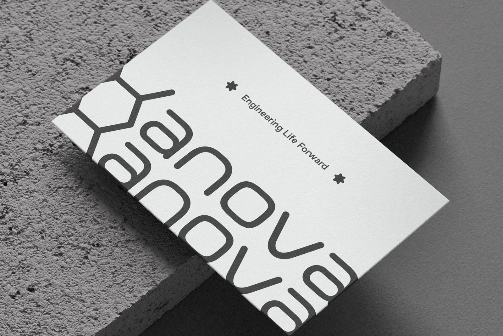 Romusha - Futuristic Display Font — image 5